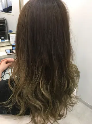 セミロング カラー 髪質改善 中川 翔のヘアスタイル