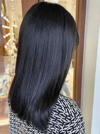 セミロング NAGISA 𝜗𝜚のヘアスタイル