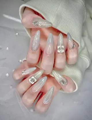 ネイル I-nailロング /ワンホン/キラキラのネイルデザイン