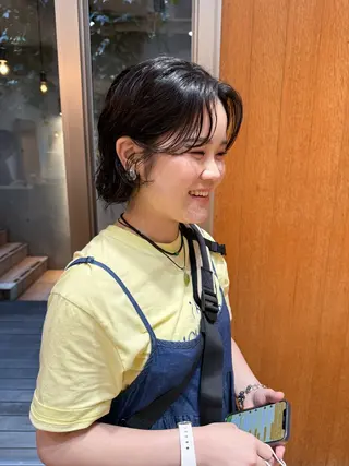 ミディアム パーマ 大橋 芽衣のヘアスタイル