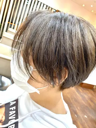 ショート カラー レーブ大宮所属・すきバサミを使わない カット✨高橋廉のヘアスタイル