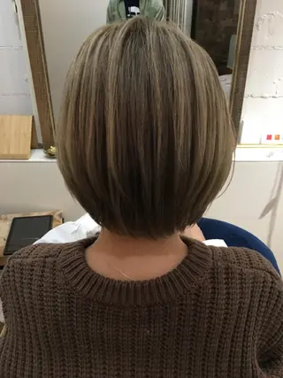 ショート カラー 代表　土屋ヒロユキ ショートカットのヘアスタイル