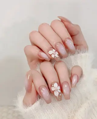 ネイル Lyna 池袋のネイルデザイン