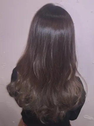 ロング カラー 小國 綾かのヘアスタイル