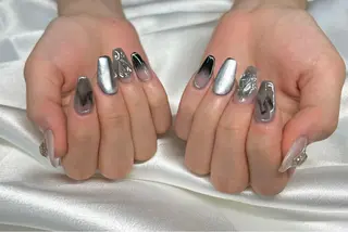 ネイル Una ☀️☀️のネイルデザイン