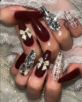 ネイル She   Nail所属・ISA_ BELLAのネイルデザイン