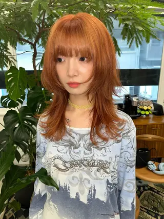 セミロング カラー yuan tanakaのヘアスタイル