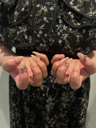 ネイル handsome所属・miura ichikaのネイルデザイン