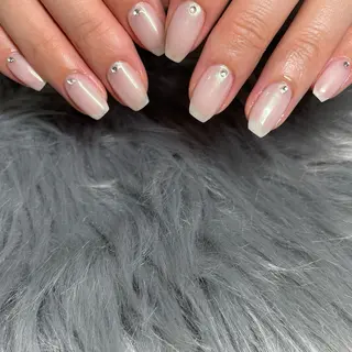 ネイル Adi BEAUTYの眉毛・アイブロウイメージ