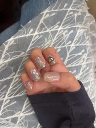 ネイル 濱岡 咲のネイルデザイン