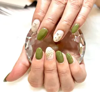 ネイル 頑張る女性の味方✴︎ M.i　nail ♡のネイルデザイン