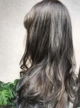 セミロング カラー vato マンツーマンサロンのヘアスタイル