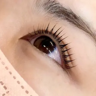 マツエク・マツパ SHINE eyelash salon所属・イチカワ ハルナのマツエク・マツパデザイン
