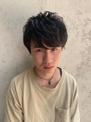 ショート パーマ メンズ クオンヒール  堺筋本町店所属・谷口 友耶メンズカットのヘアスタイル