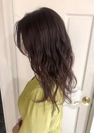 セミロング カラー パーマ 🌟透明感カラー🤍 🩵🌟金子直美🧸のヘアスタイル