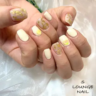 ネイル S LOUNGE NAIL所属・パーツたくさん🍓 SUMIのネイルデザイン
