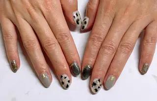 ネイル VIERU 🌈🎀💖のネイルデザイン