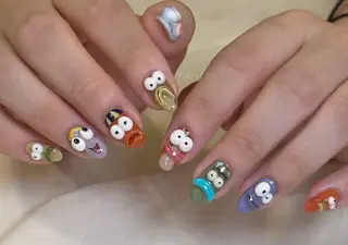 ネイル 高木 維麗絲のネイルデザイン