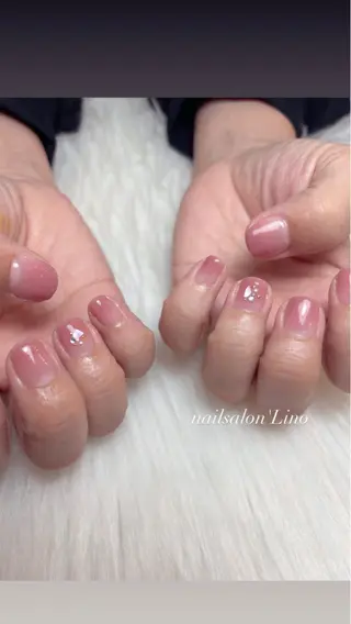 ネイル Lino𓂃⟡.· Chizuruのネイルデザイン