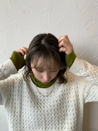 ミディアム カラー piilo／ 岩花梨乃のヘアスタイル