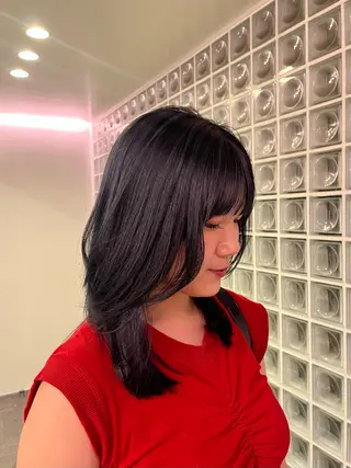 カラー くすみカラー/縮毛 ayukaのヘアスタイル