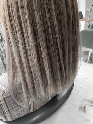 ミディアム Orque deux 伊藤丈晴のヘアスタイル