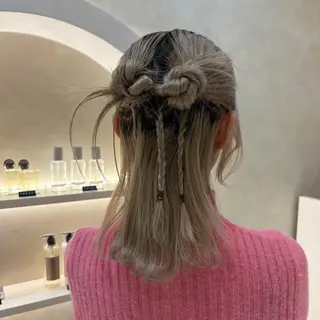 セミロング ヘアアレンジ shiori/透明感 /顔周り/髪質改善のヘアスタイル