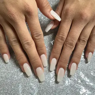 ネイル VIERU 🌈🎀💖のネイルデザイン