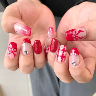 ネイル Blomeel Nailのネイルデザイン
