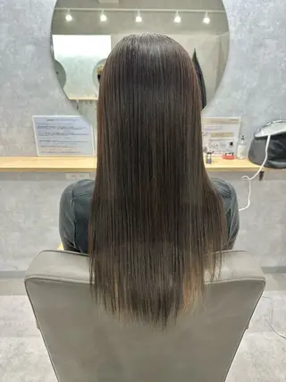 カラー miyon京都烏丸所属・山本 竜輔のヘアスタイル