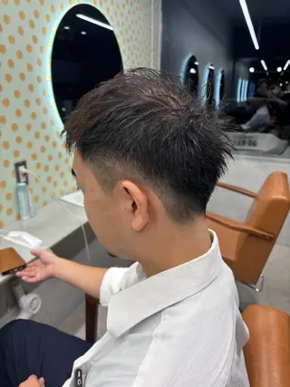 メンズ 休業 中のヘアスタイル