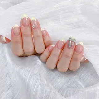 ネイル Annailsalon所属・E miのネイルデザイン