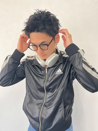 ショート メンズ ハイトーンカラー✨ 永井大貴のヘアスタイル