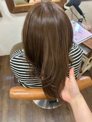 ミディアム カラー 徳永　髪質改善 縮毛矯正のヘアスタイル