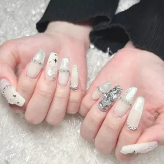 ネイル Nail&eye Belire 新宿のネイルデザイン