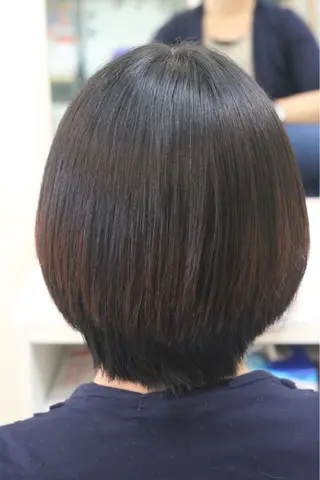 ショート 荒谷 早苗のヘアスタイル