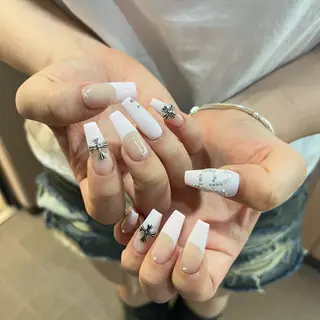 ネイル éclat-nail salon-所属・松本 ゆみかのネイルデザイン