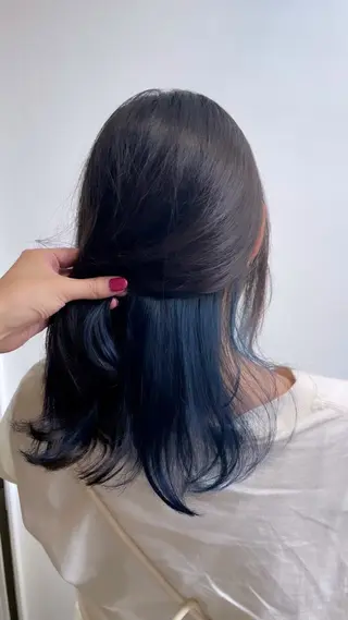 セミロング カラー 🤍透明感カラー ソメヤナナ 🤍のヘアスタイル