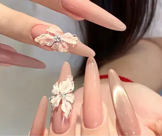 ネイル Ubuntu🎀 ネイルサロン✨のネイルデザイン