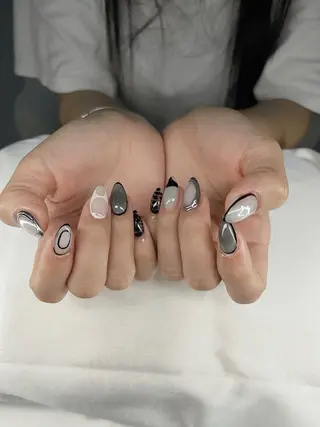 ネイル Lyna 池袋のネイルデザイン