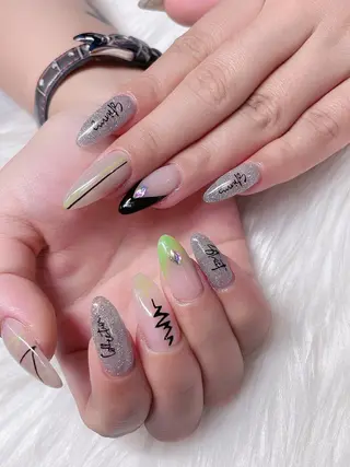 ネイル AngelChris ビューティーサロンのネイルデザイン