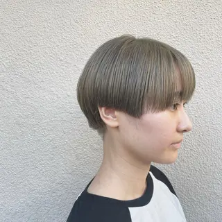 ショート 鈴木 綾乃のヘアスタイル