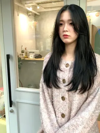 ロング カラー ✨コテ巻き風パーマ ✨川合佑哉のヘアスタイル