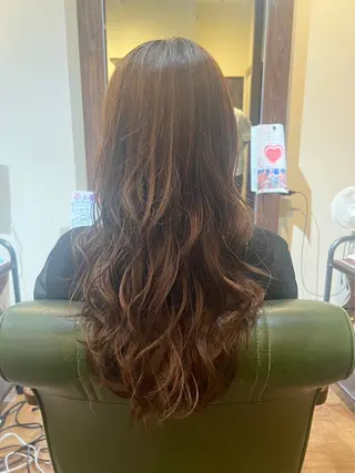 ヘアアレンジ Luster Friends所属・まゆ | 艶カラー | ストレートのヘアスタイル