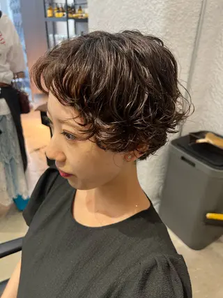 ショート パーマ オタク美容師💟 チバコナツのヘアスタイル