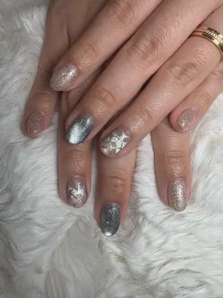 ネイル 黒須莉奈 IRYのネイルデザイン