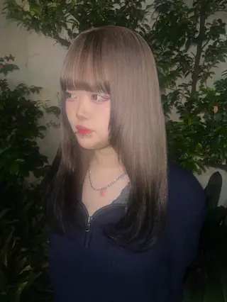 ロング AIRA/ブリーチ ‪/透明感カラーのヘアスタイル