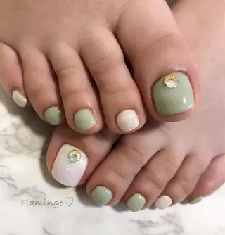 ネイル 浮きにくいフィルイン ｜上品シンプルネイルのネイルデザイン