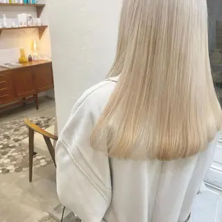 ロング カラー ブリーチカラーが人気 onnuのヘアスタイル