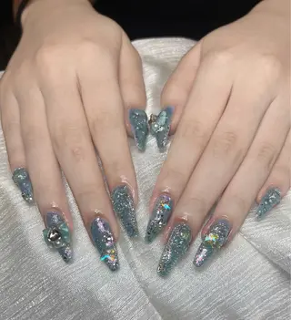 ネイル Lyna 池袋のネイルデザイン